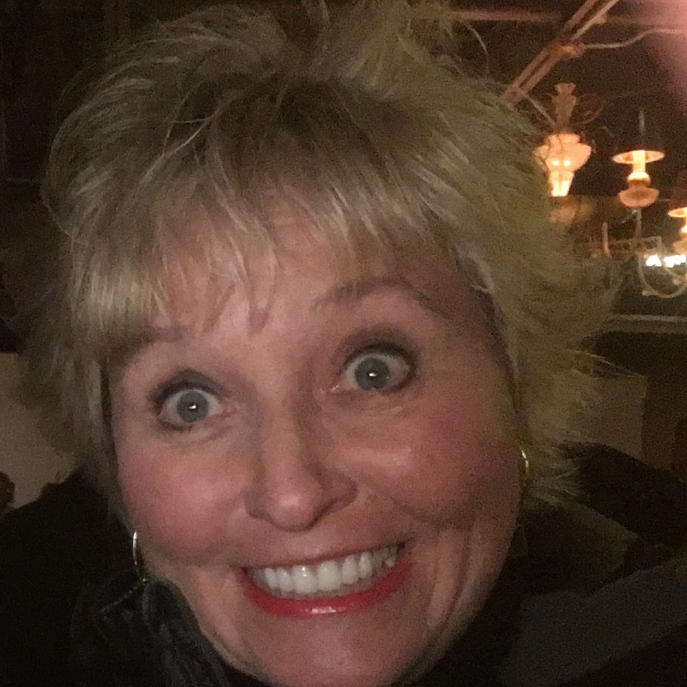 Meet your Posher, Elizabeth